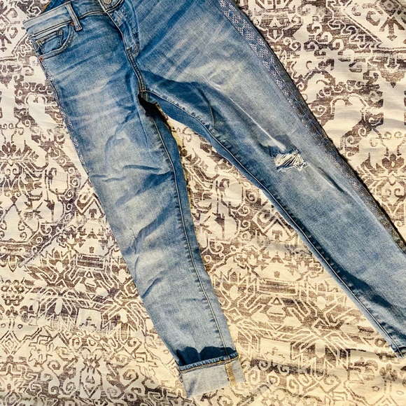 🍀 Lucky brand skinny jeans. 🍀 - Picture 3 of 8